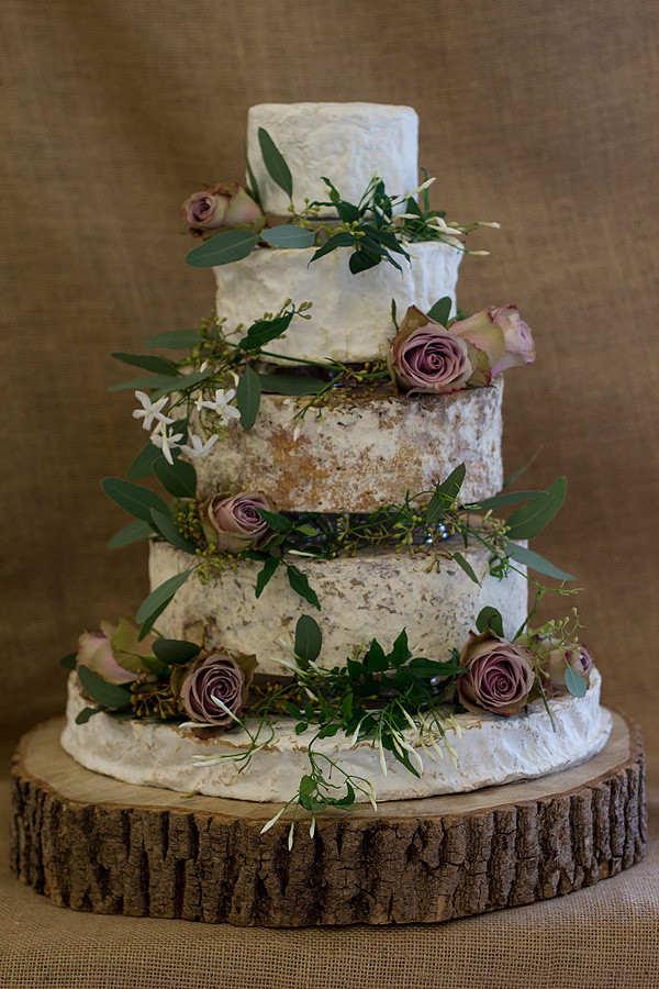 English Wedding Cakes
 Say cheese and feast your eyes on the finest of cheese