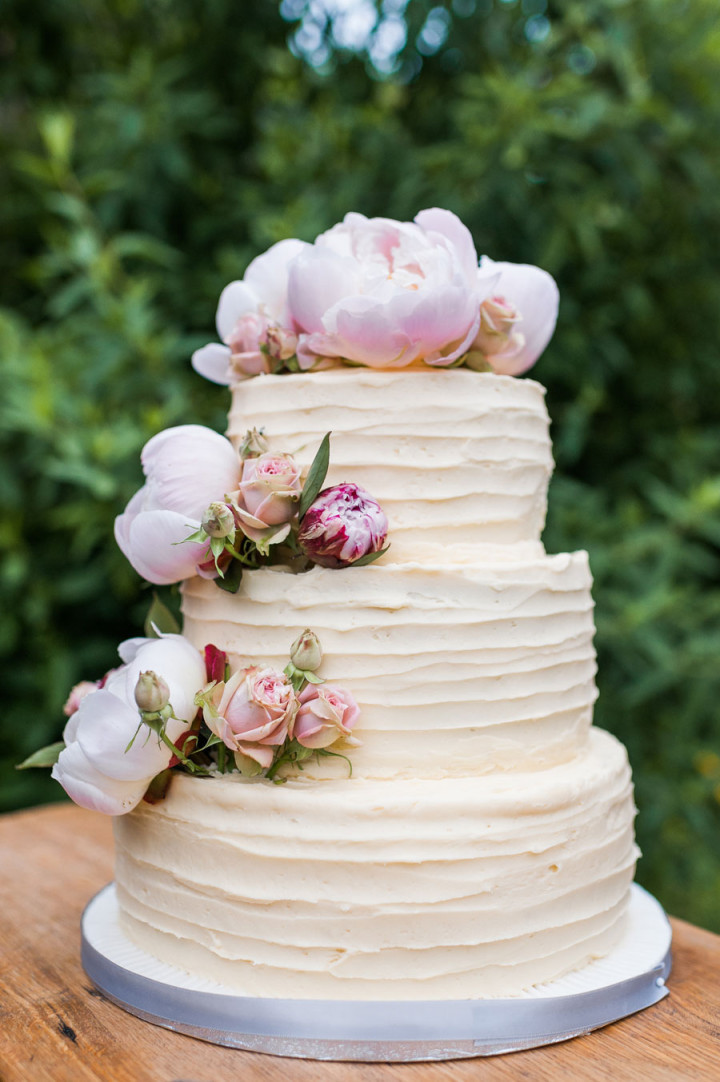 English Wedding Cakes top 20 Fairy Tale English Wedding In Costwolds Modwedding