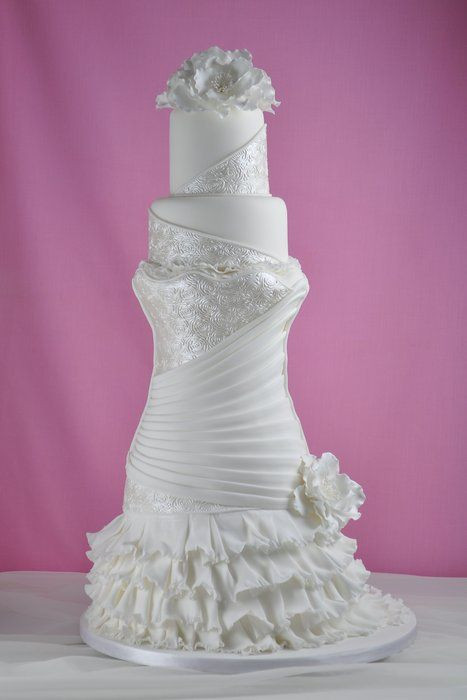 Exquisite Wedding Cakes
 1000 ideas about Car Shaped Cake on Pinterest