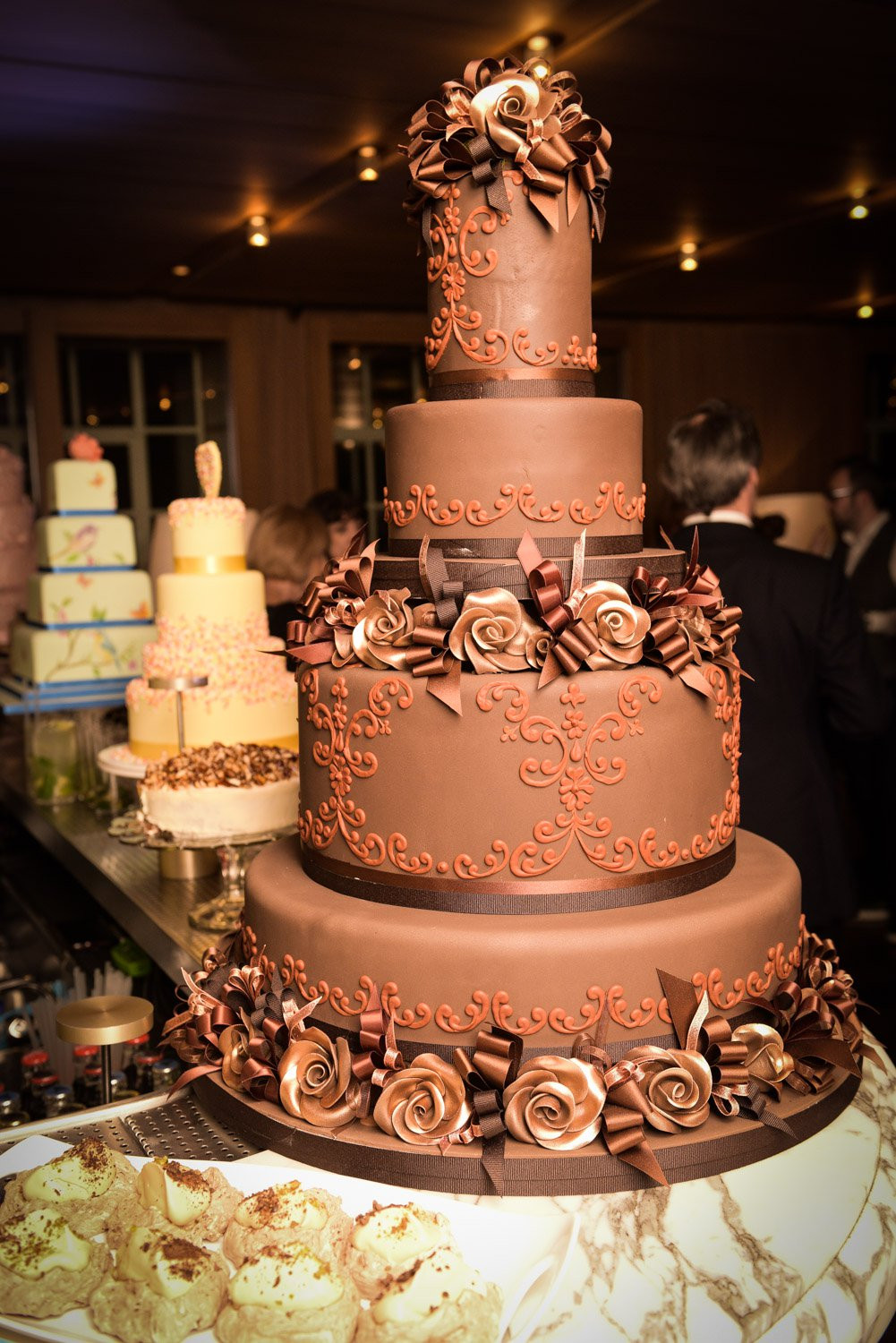 Extravagant Wedding Cakes
 9 Most Extravagant And Expensive Celebrity Wedding Cakes