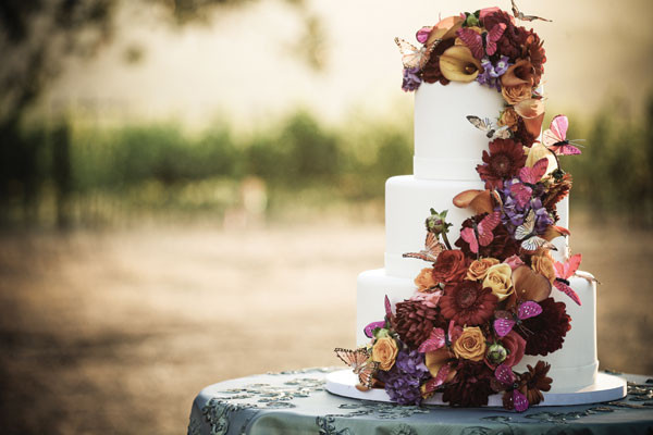 Fall Color Wedding Cakes
 24 Great Ideas for Fall Wedding Cake Decoration Style