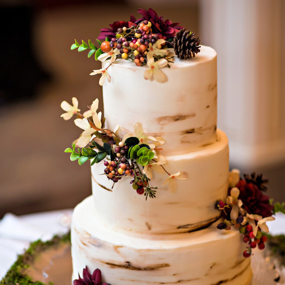 Fall Wedding Cakes Ideas
 Unique Flavor binations for Your Fall Wedding Cake