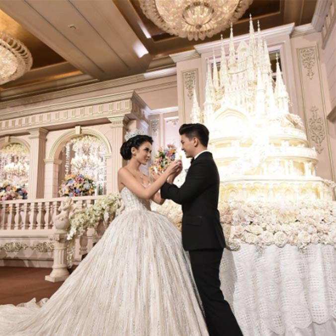 Famous Wedding Cakes
 8 Mind Blowing Celebrity Wedding Cakes for Some Major