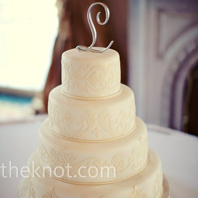 Fleur De Lis Wedding Cakes
 Fleur de Lis Wedding Cake