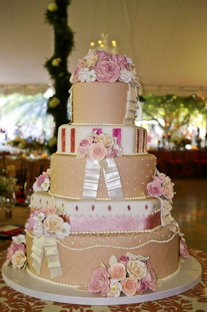 Fleur De Lisa Wedding Cakes
 Bridebound Scene & Heard Fleur De Lisa Cakes on TV