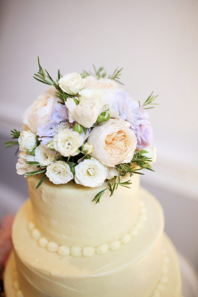 Flowers For Wedding Cakes Artificial
 Incredible Flowers For Wedding Cakes Purple Flower Cake