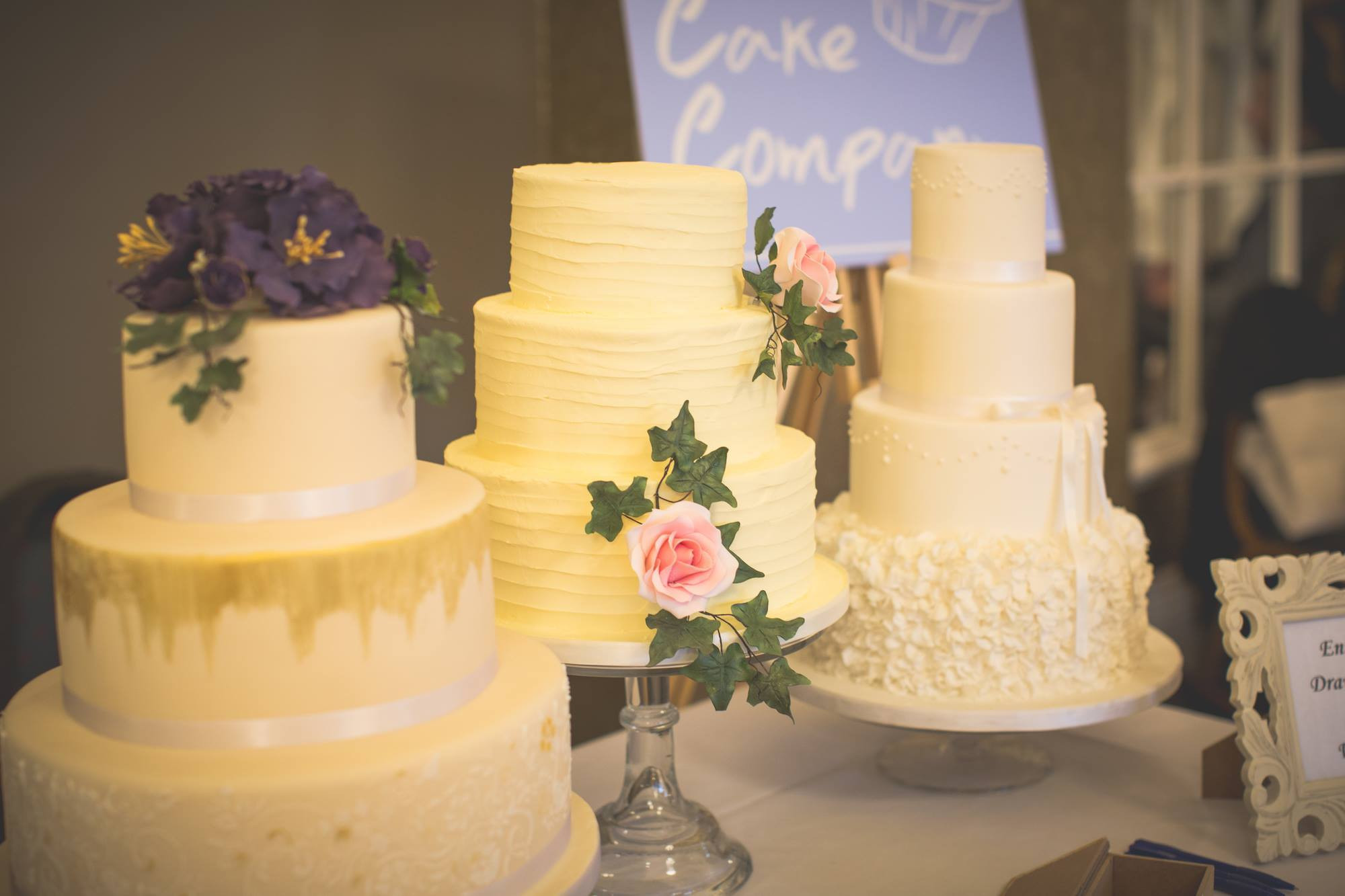 Food City Wedding Cakes
 Stunning wedding cakes by the Bath Cake pany