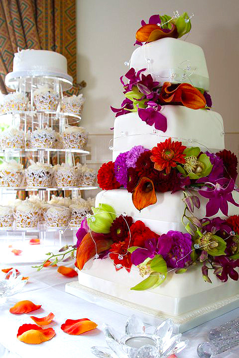 Fun Wedding Cakes
 Unique Wedding Cakes