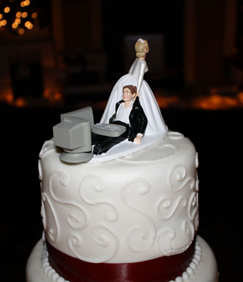 Funny Wedding Cakes
 puter geek wedding cake The Meta Picture