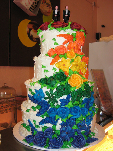 Gay Wedding Cakes Pictures
 Fashion Female And Have Fun decorations for wedding cake