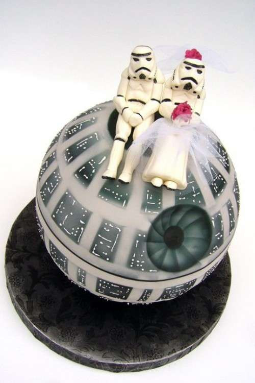 Geeky Wedding Cakes
 45 Geeky Wedding Cakes