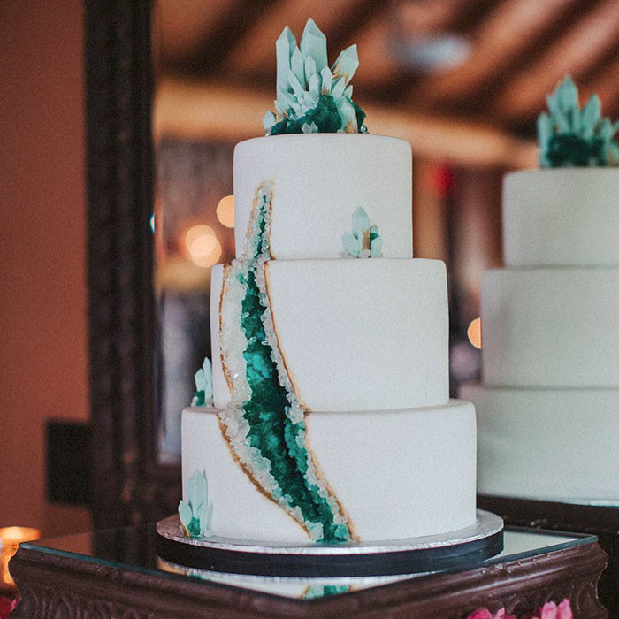 Geode Wedding Cakes
 This New Geode Wedding Cake Trend Is Rocking The Internet