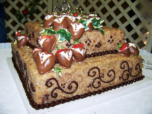 German Chocolate Wedding Cake
 17 Best images about Wedding k on Pinterest