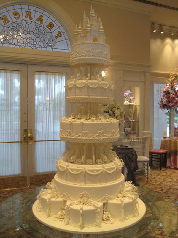 Gigantic Wedding Cakes
 Cakes Disney History