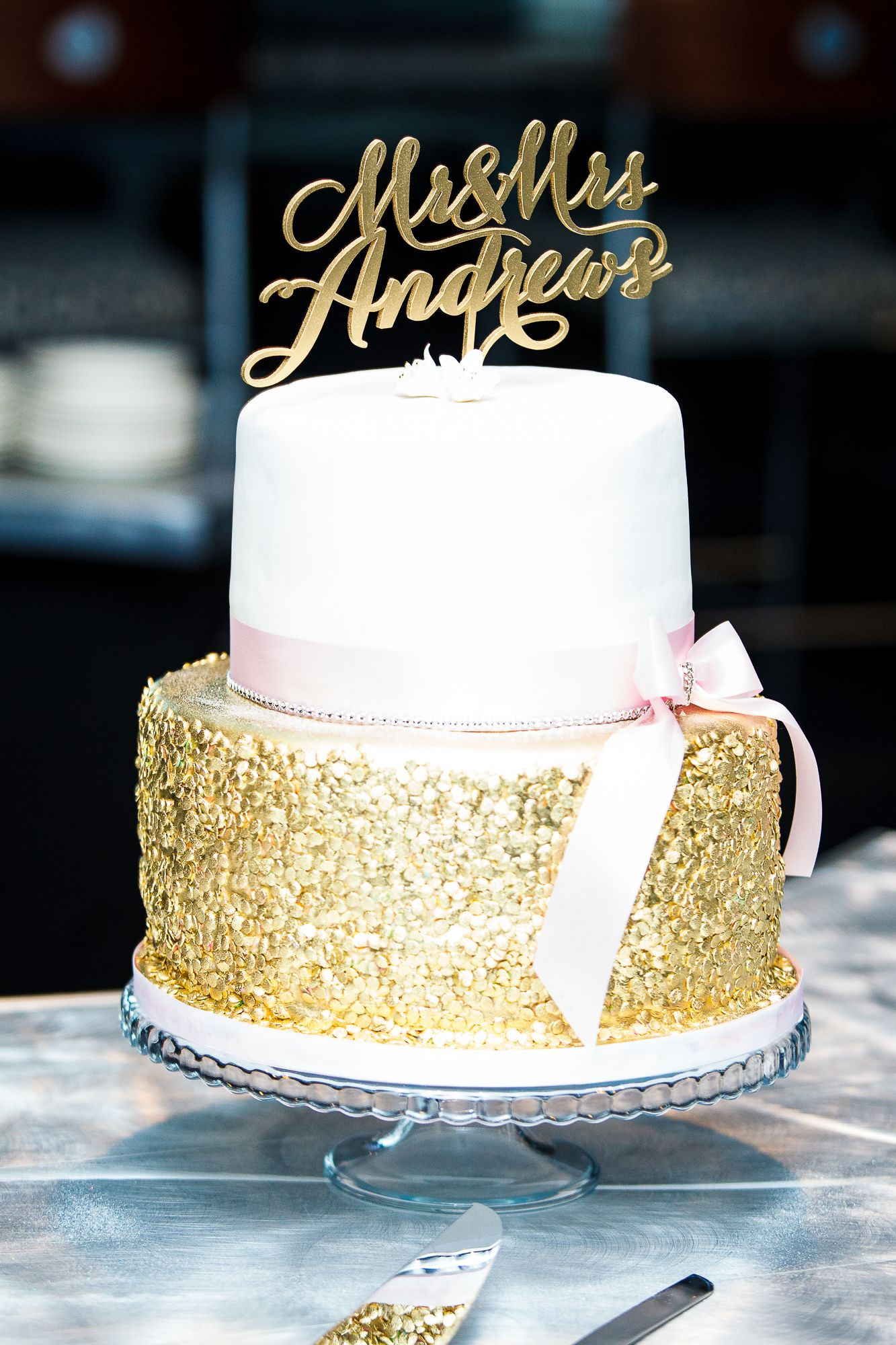 Gold Wedding Cakes
 Sparkly Gold and White Wedding Cake