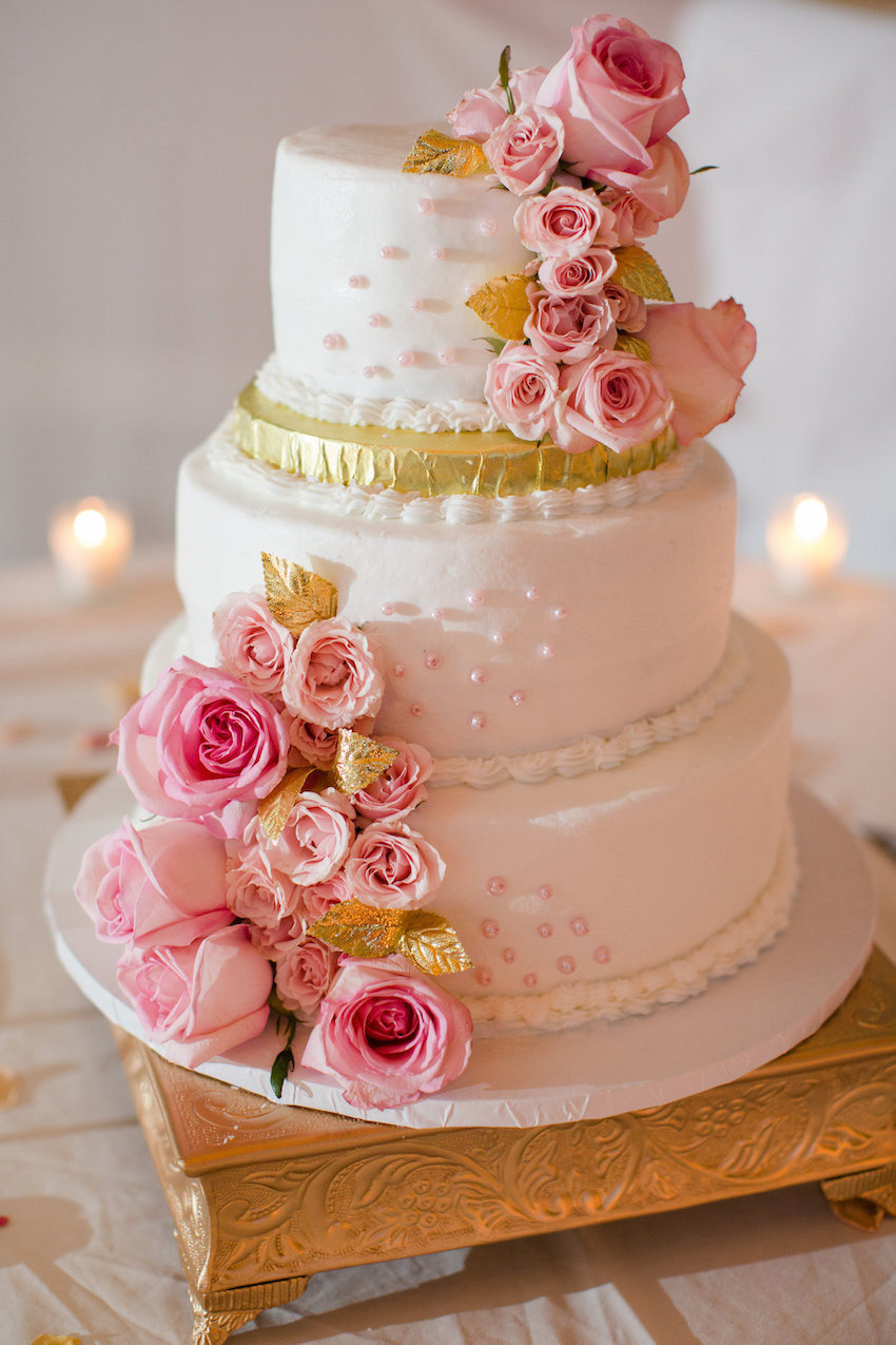 Gold Wedding Cakes
 Wedding Cakes 20 Ways to Decorate with Fresh Flowers