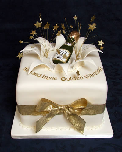 Golden Wedding Anniversary Cakes
 Wedding Anniversary Cakes Reading Berkshire