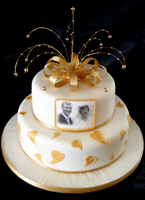 Golden Wedding Anniversary Cakes
 Gallery