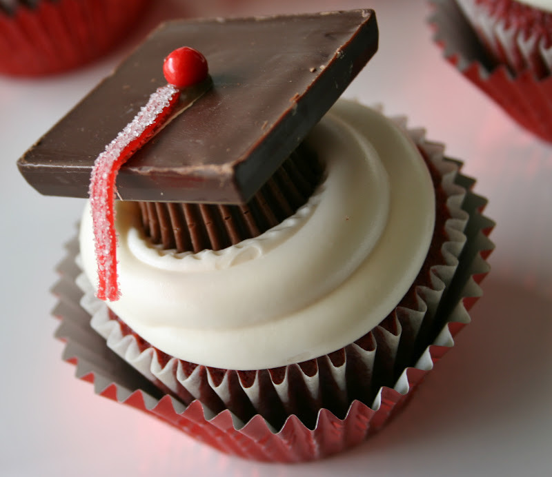 Graduation Cap Desserts
 Dessert Graduation Desserts Cupcakes Cake Pops