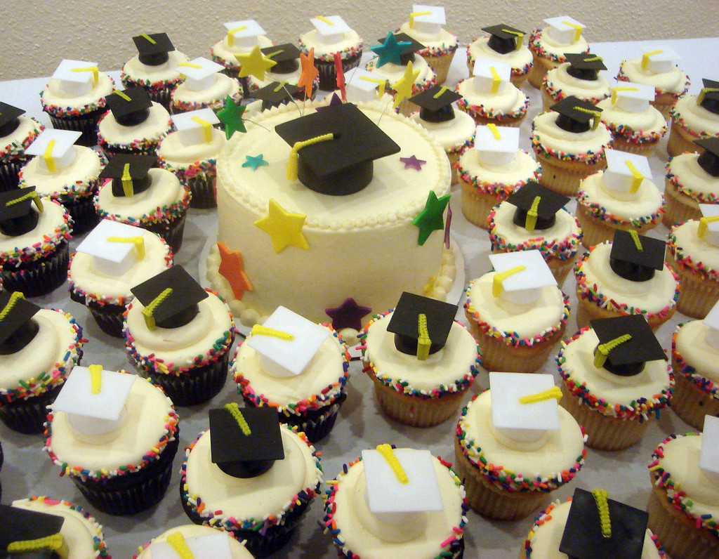 Graduation Cupcakes Walmart
 Walmart Graduation Cakes Cake Ideas and Designs