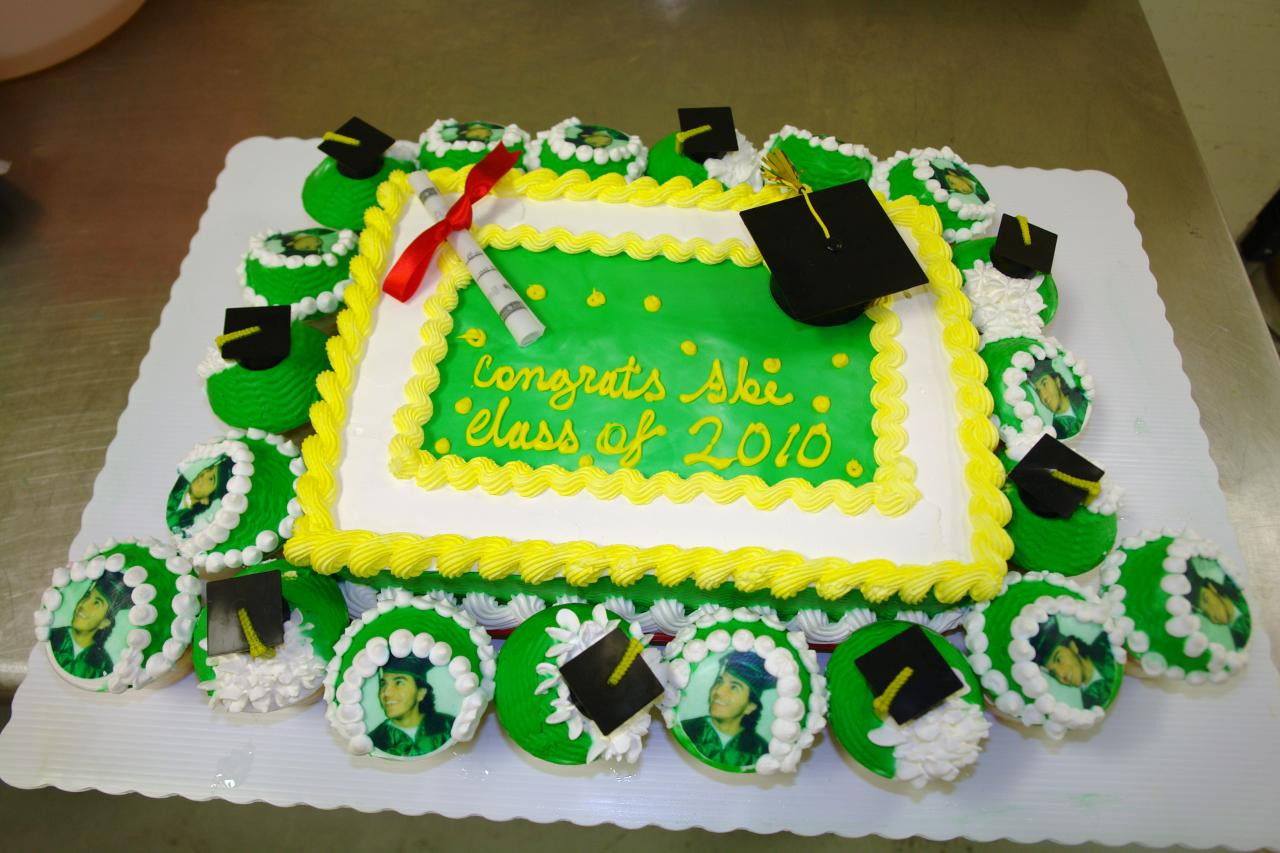 Graduation Cupcakes Walmart
 Graduation Cakes And Cupcake Ideas