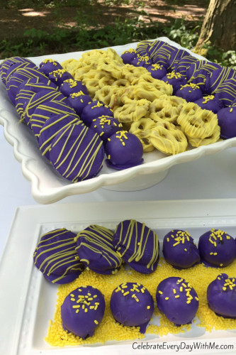 Graduation Themed Desserts
 Graduation Party Desserts in School Colors