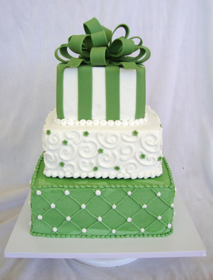 Green And White Wedding Cake
 Fern Green & White Square Wedding Cake CakeCentral