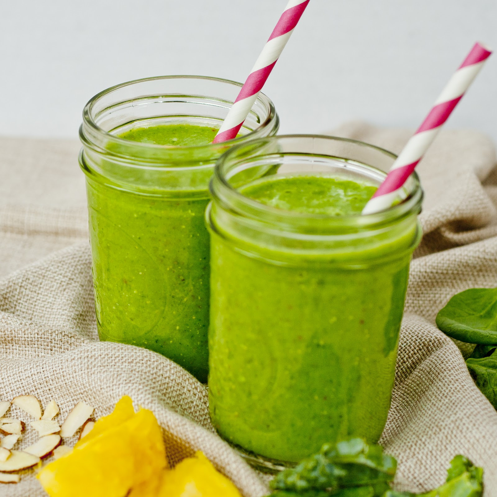 Green Healthy Smoothies
 How To Make the Perfect Green Smoothie Muneera Obaidli