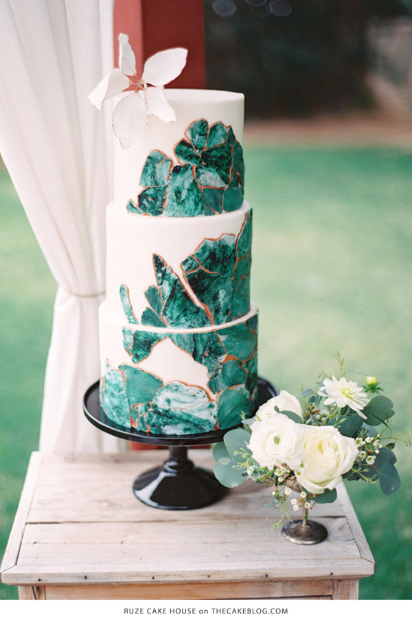 Green Wedding Cakes
 10 Gorgeously Green Cakes