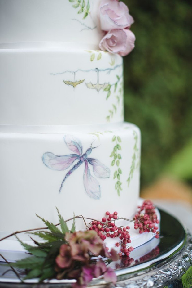 Hand Painted Wedding Cakes
 22 Hand Painted Wedding Cakes That Will Inspire You