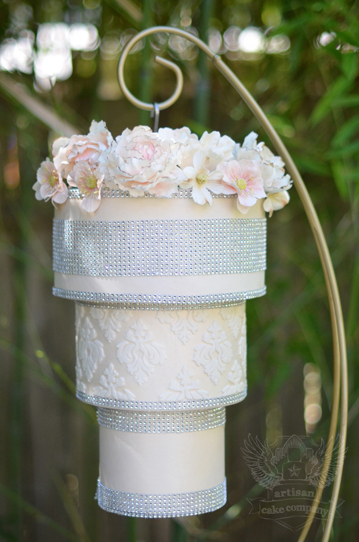 Hanging Wedding Cakes
 Hanging Floating and Upside Down Wedding Cakes We Love