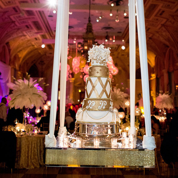 Hanging Wedding Cakes
 Trend We Love Gravity Defying Wedding Cakes