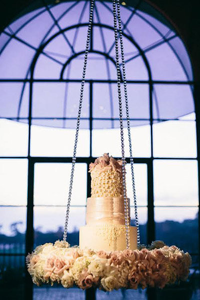 Hanging Wedding Cakes
 Trend We Love Gravity Defying Wedding Cakes