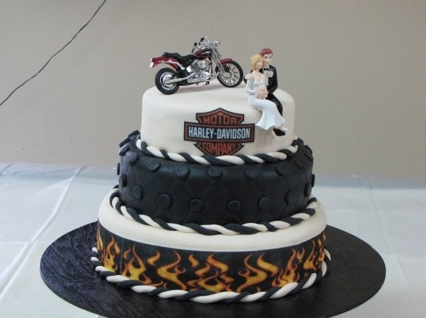 Harley Davidson Cake Toppers Wedding Cakes
 72 best images about wedding cakes and table on Pinterest