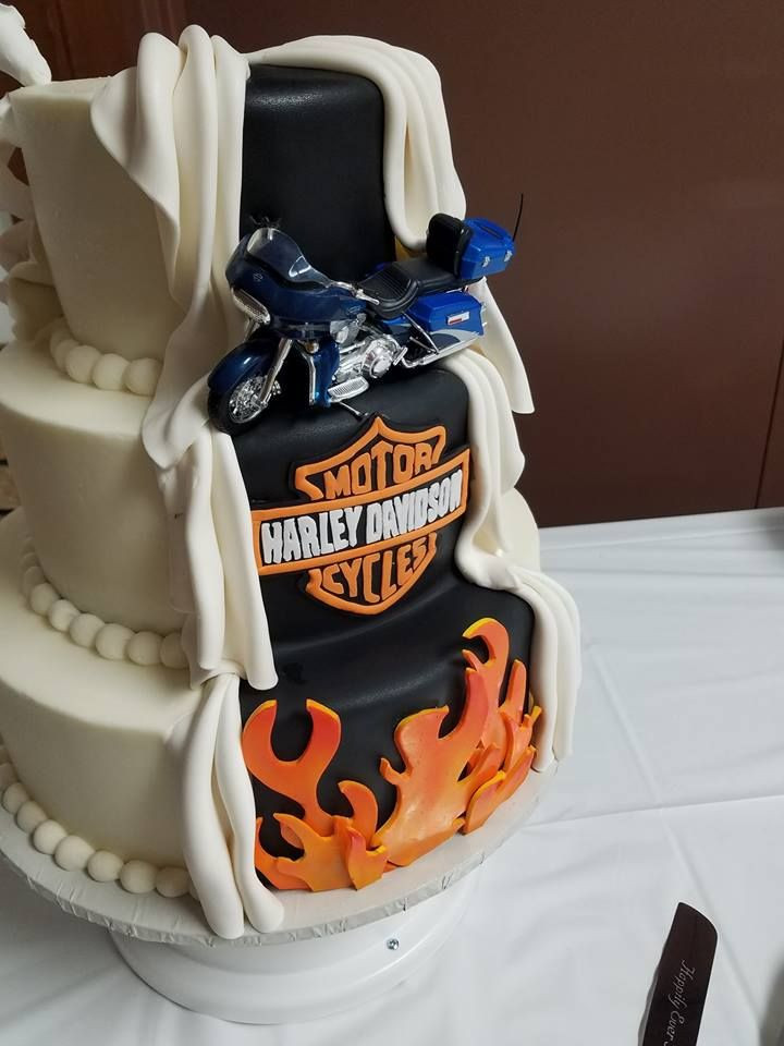 Harley Davidson Wedding Cakes
 Harley Davidson Motorcycle Peek a boo Wedding Cake