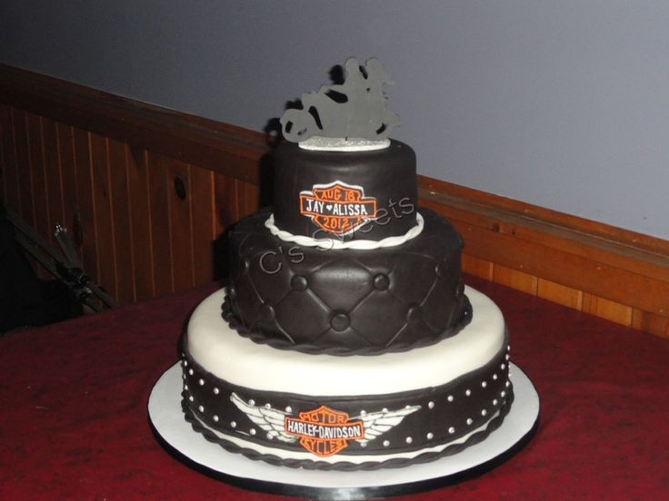 Harley Wedding Cakes
 17 Best images about Harley wedding cakes on Pinterest