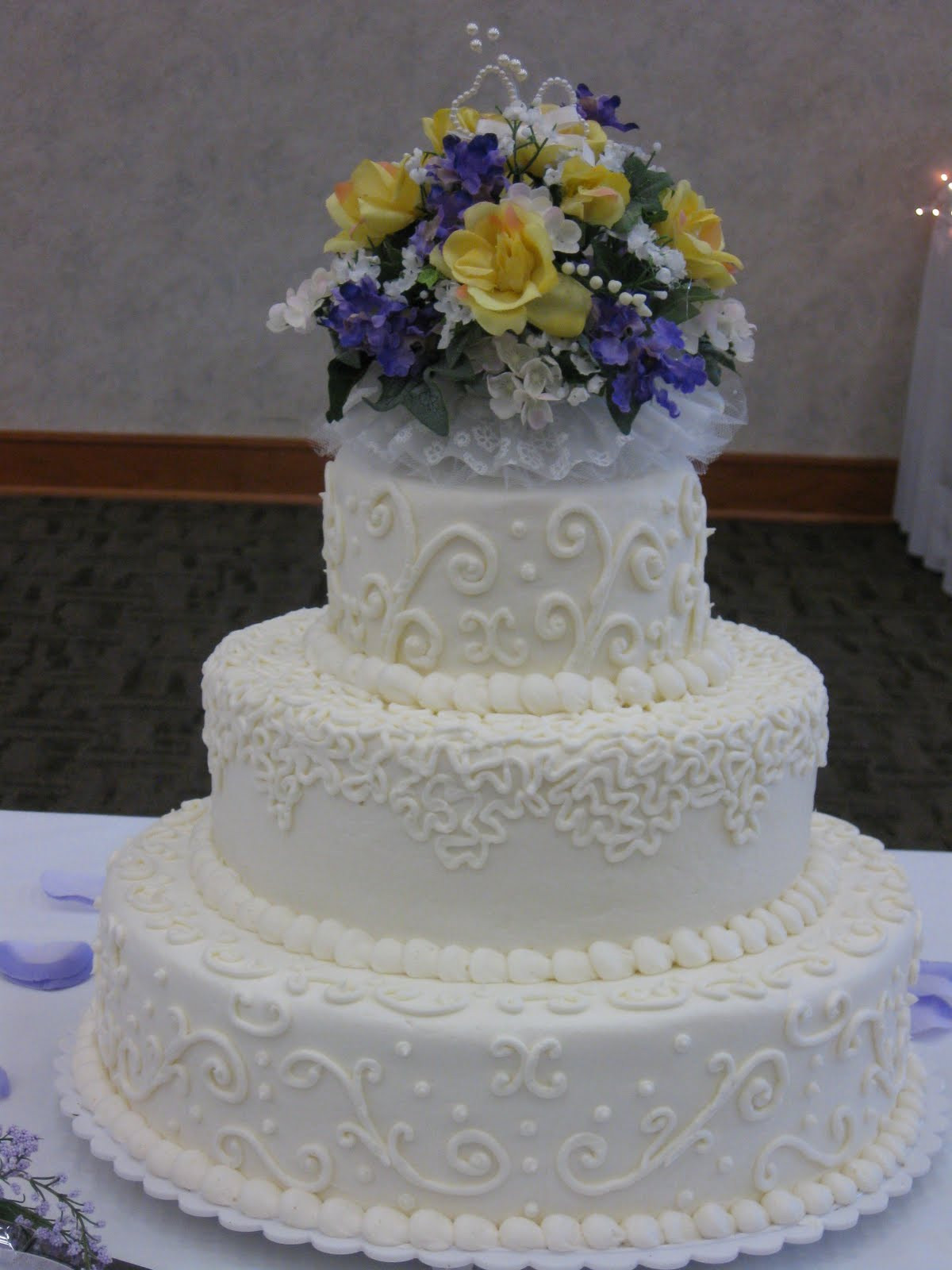 Harps Wedding Cakes
 Amy Lodice Rochester NY Anniversary Cakes