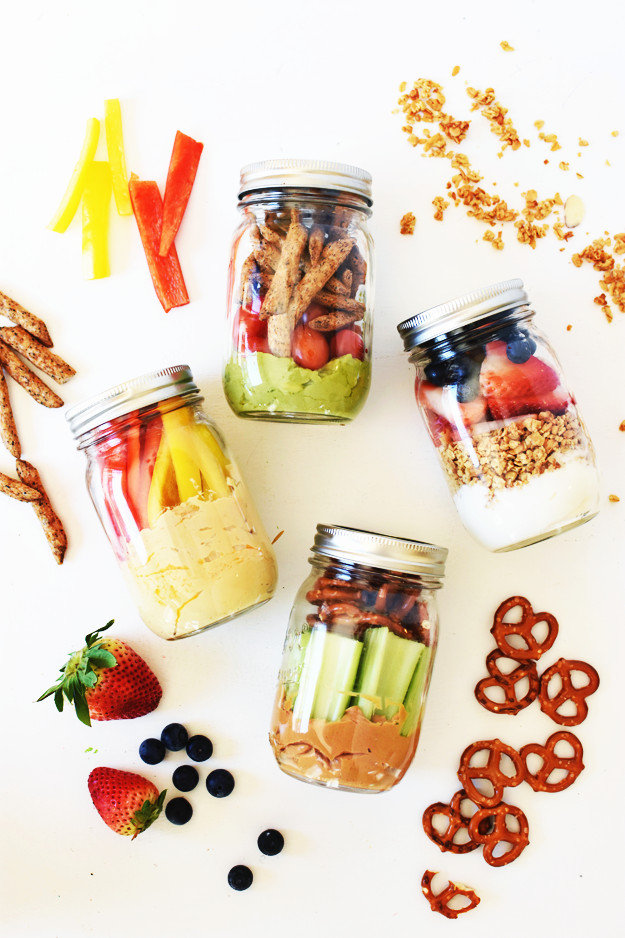 Healthy And Easy Snacks
 4 Healthy Grab and Go Snack Jars