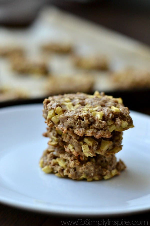 Healthy Apple Oatmeal Cookies
 Apple Pie Oatmeal Cookies To Simply Inspire