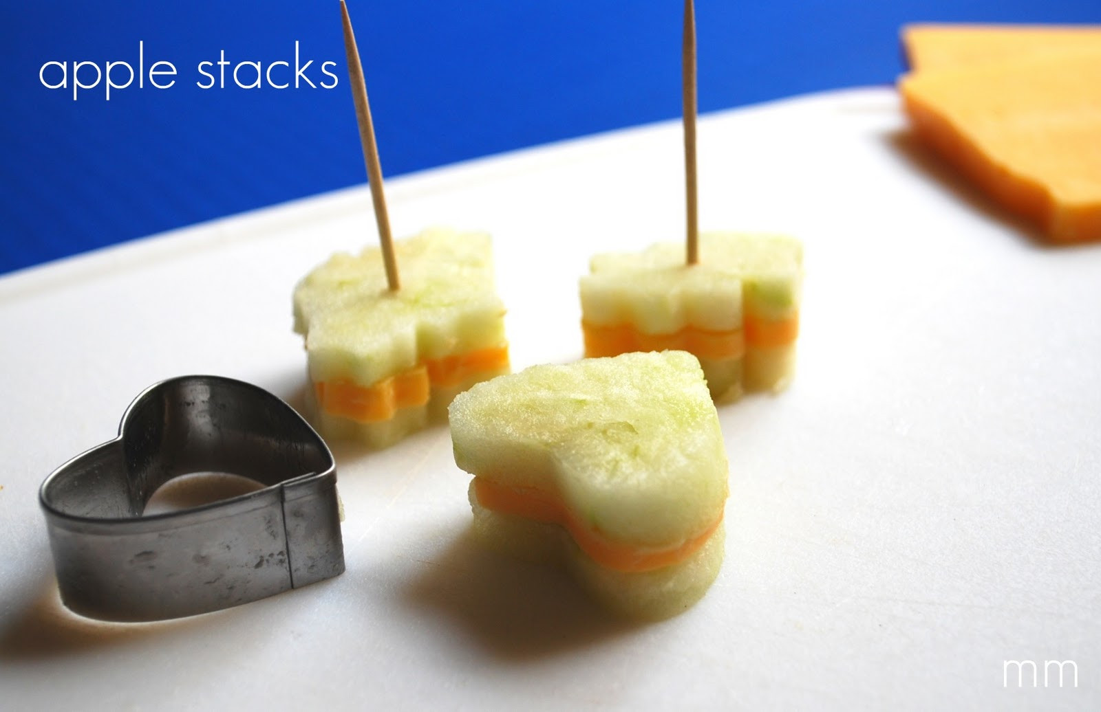 Healthy Apple Snacks
 MirandaMade healthy snack apple cheddar stacks