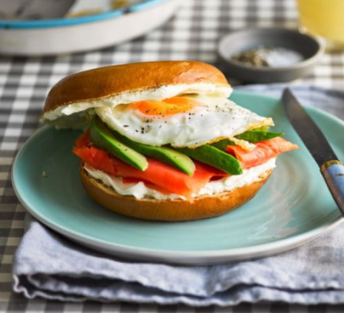 Healthy Bagel Breakfast
 Breakfast bagel club recipe