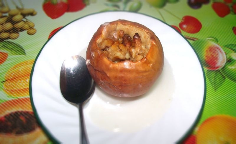 Healthy Baked Apple Dessert
 Healthy fall dessert baked apples with walnuts honey and