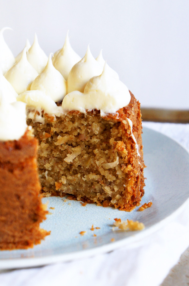 Healthy Banana Cake
 Banana Cake with Coconut and Creamy Honey Frosting