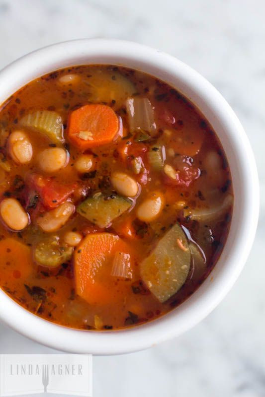 Healthy Bean Soup Recipes Weight Loss
 This Easy Ve able and Canellini Bean Soup is deliciously