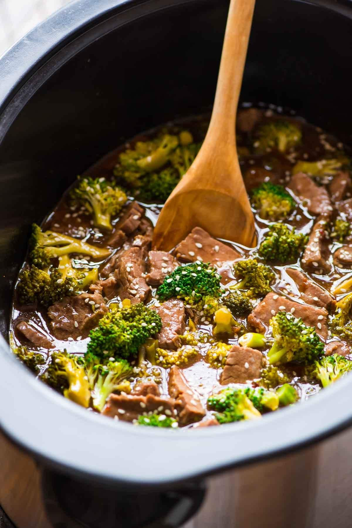 Healthy Beef And Broccoli
 Slow Cooker Beef and Broccoli