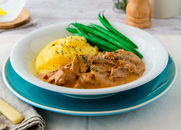 Healthy Beef Stroganoff Recipe
 The Family Will Love This e Pot Beef Stroganoff