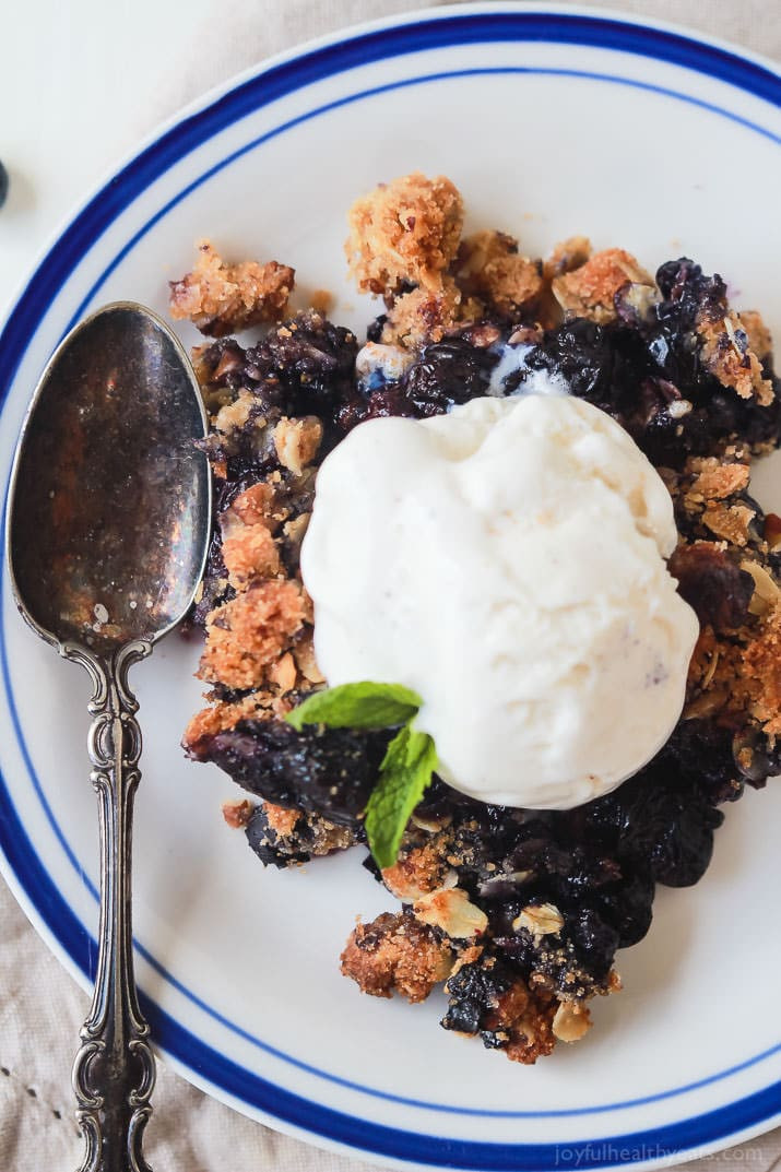 Healthy Blueberry Cobbler
 blueberry cobbler with oatmeal