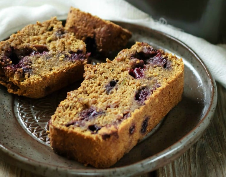 Healthy Blueberry Zucchini Bread
 Healthy Blueberry Zucchini Bread