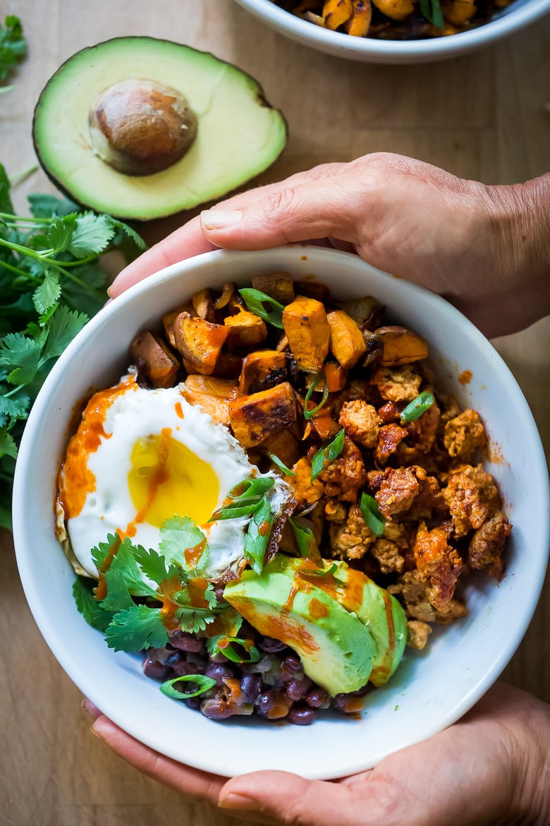 Healthy Breakfast Bowls
 Healthy Yummy Mexican Breakfast Bowls