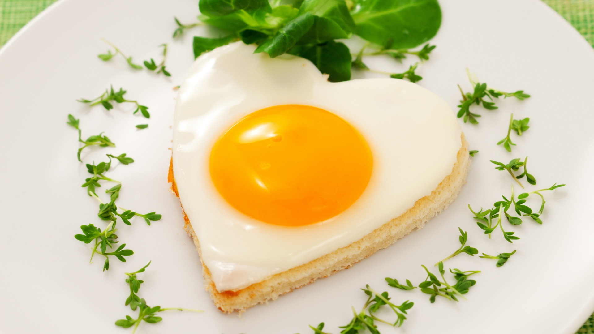 Healthy Breakfast Eggs
 Video Simple Healthy Breakfast Ideas HFR